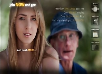 Baisée par un vieux, elle déguste !