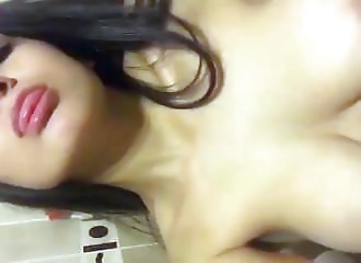 Sextape of a beautiful and busty indian girl