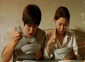 Saphisme sans tabou entre femmes asiatiques